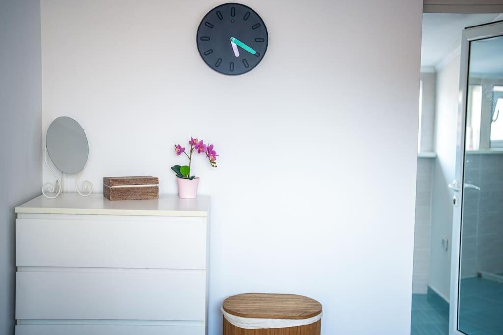 Central Apartment 2Bd Next To Vitosha Bul. โซเฟีย ภายนอก รูปภาพ